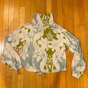 Anthropologie knot top size XS. Never worn- condition is like new.